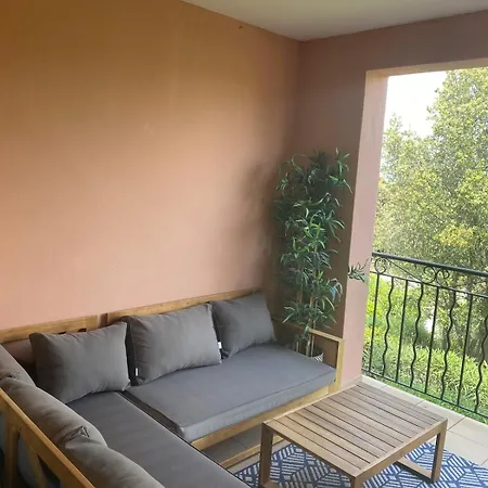 Sunrise - Golf De Pont Royal Apartment *